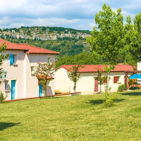 Holiday With A Terrace Near River Lot Hébergement de vacances Cajarc